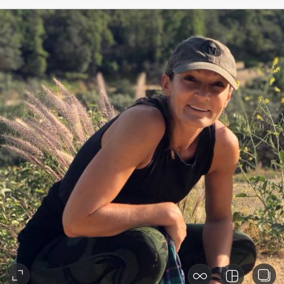 Meet your Posher, Dana - Picture 1 of 1